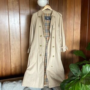 Burberry Trench Size 12 Extra Long